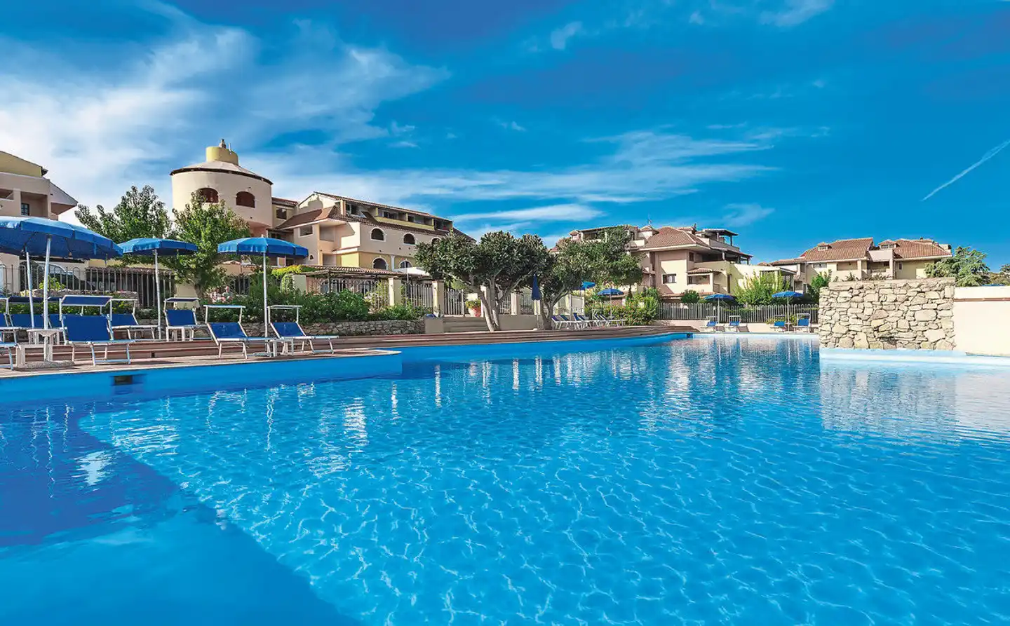 Colonna Beach Hotel & Residence Pool