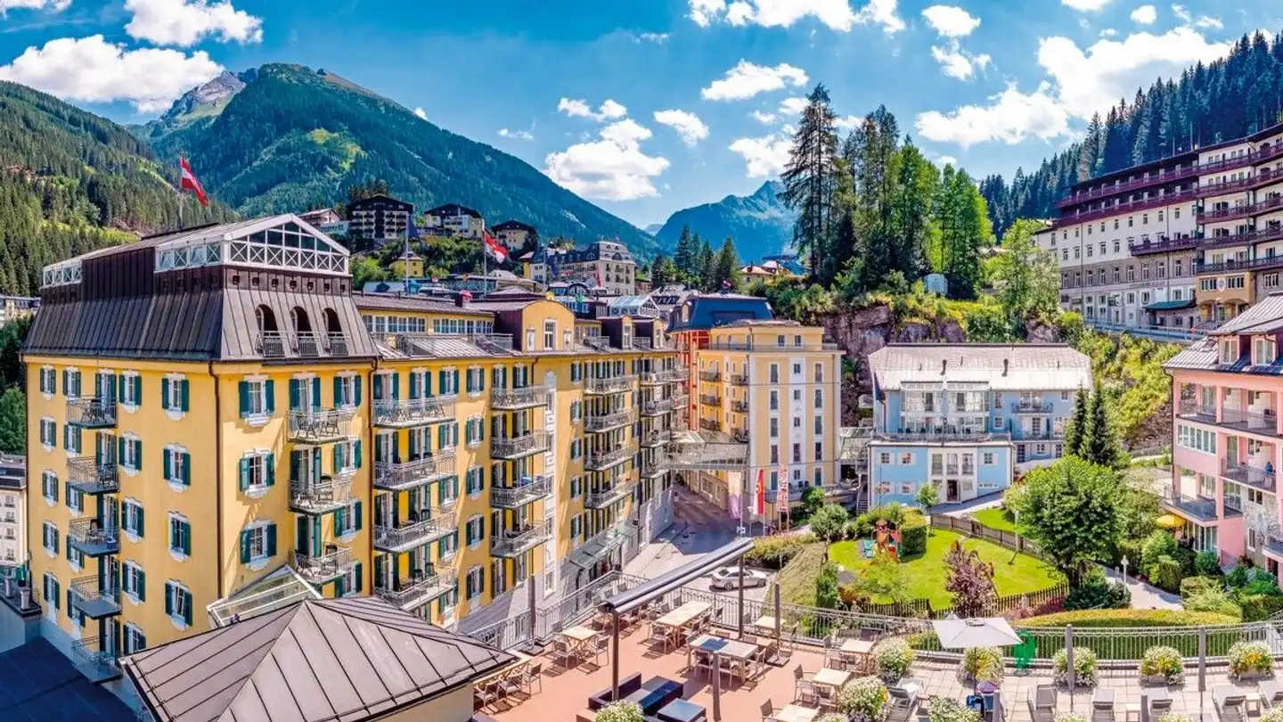 MONDI Hotel Bellevue Gastein Aussenansicht