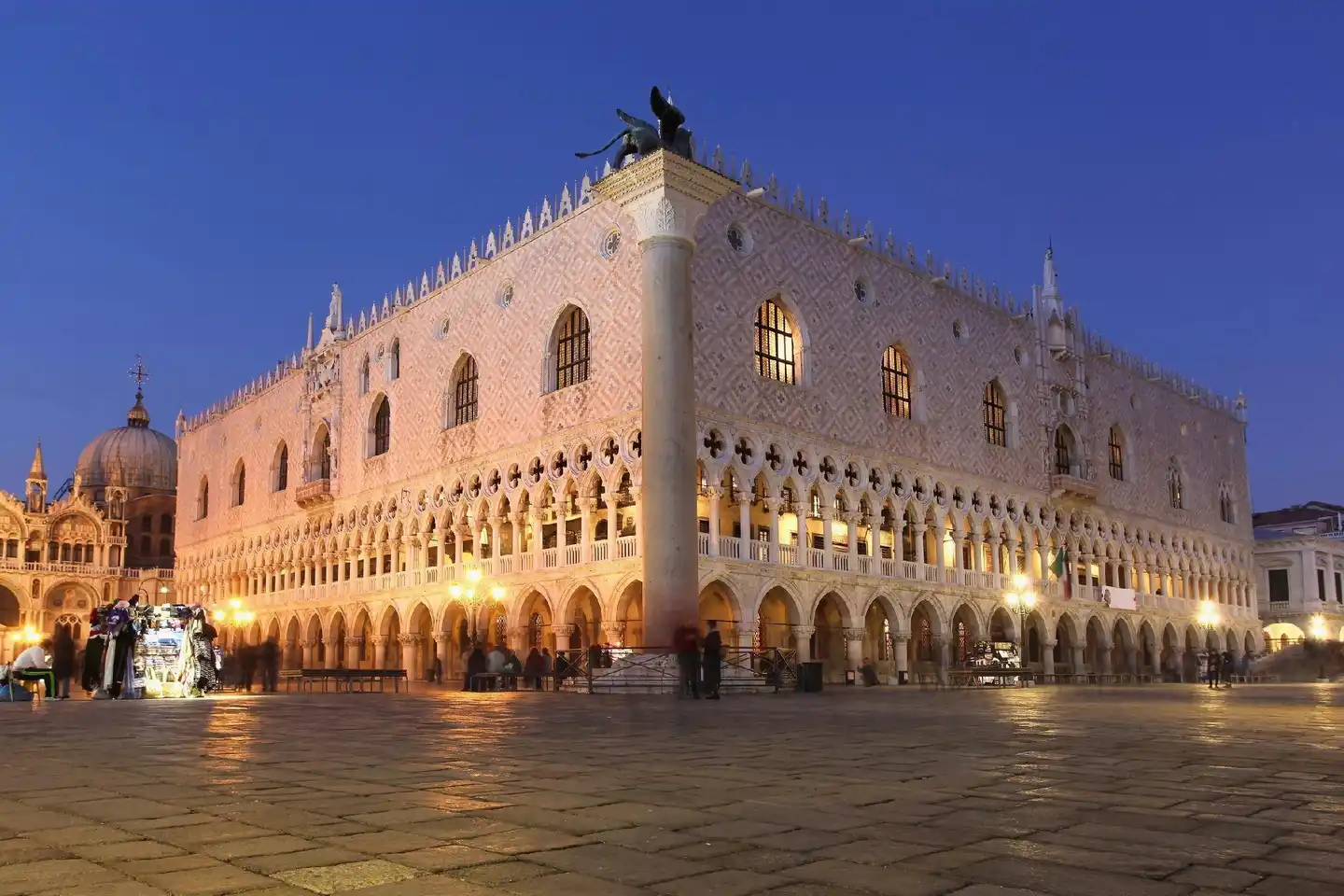 San Teodoro Palace Aussenansicht