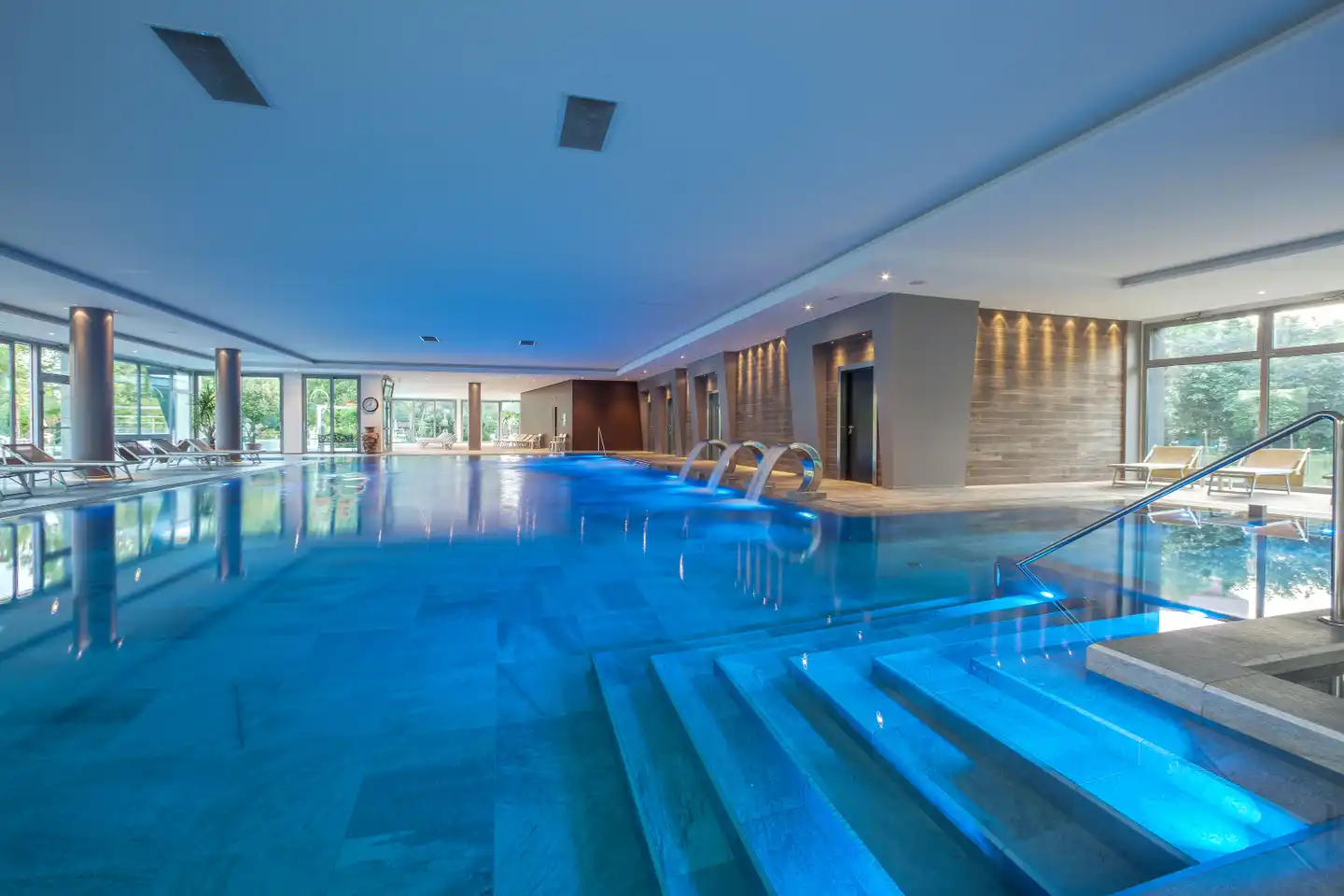 Harrys' Garden Hallenbad