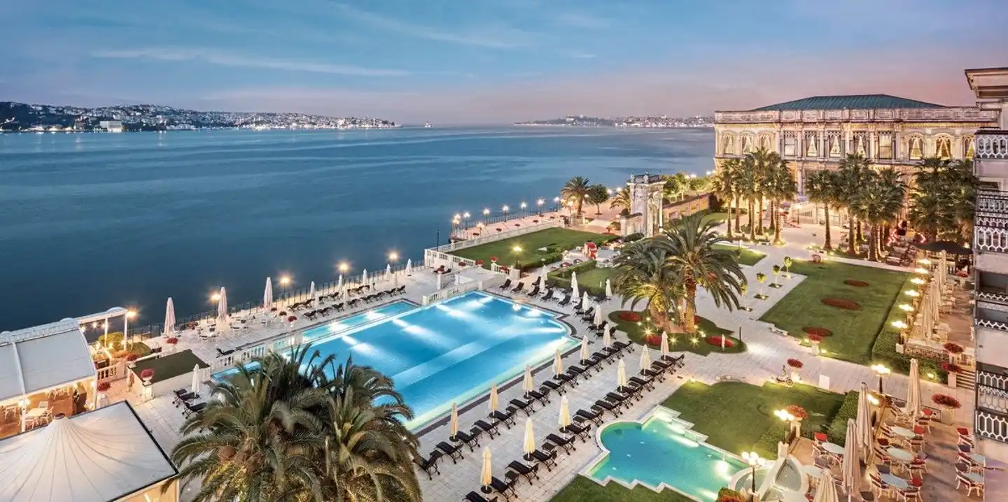 Ciragan Palace Kempinski Istanbul Pool