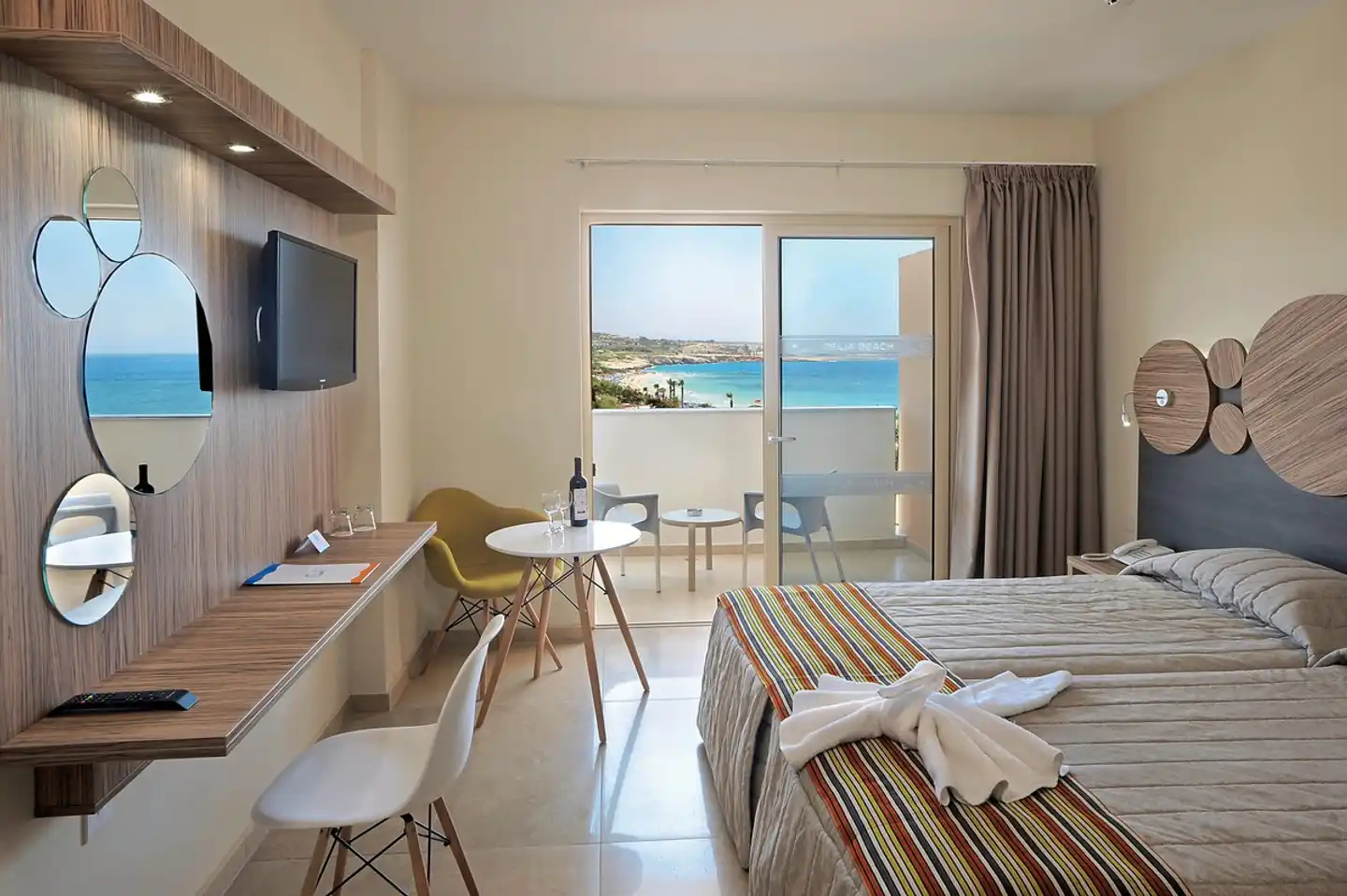 Nelia Beach Hotel Wohnbeispiel