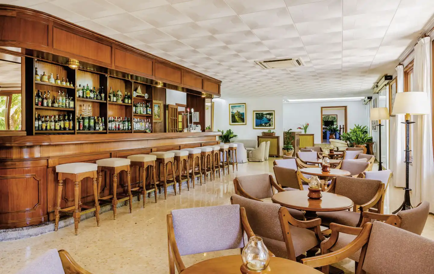 Gayá Bar
