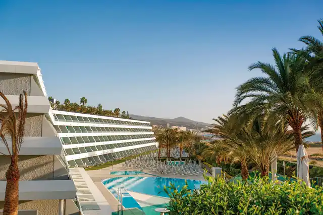 Santa Mónica Suites Hotel Pool