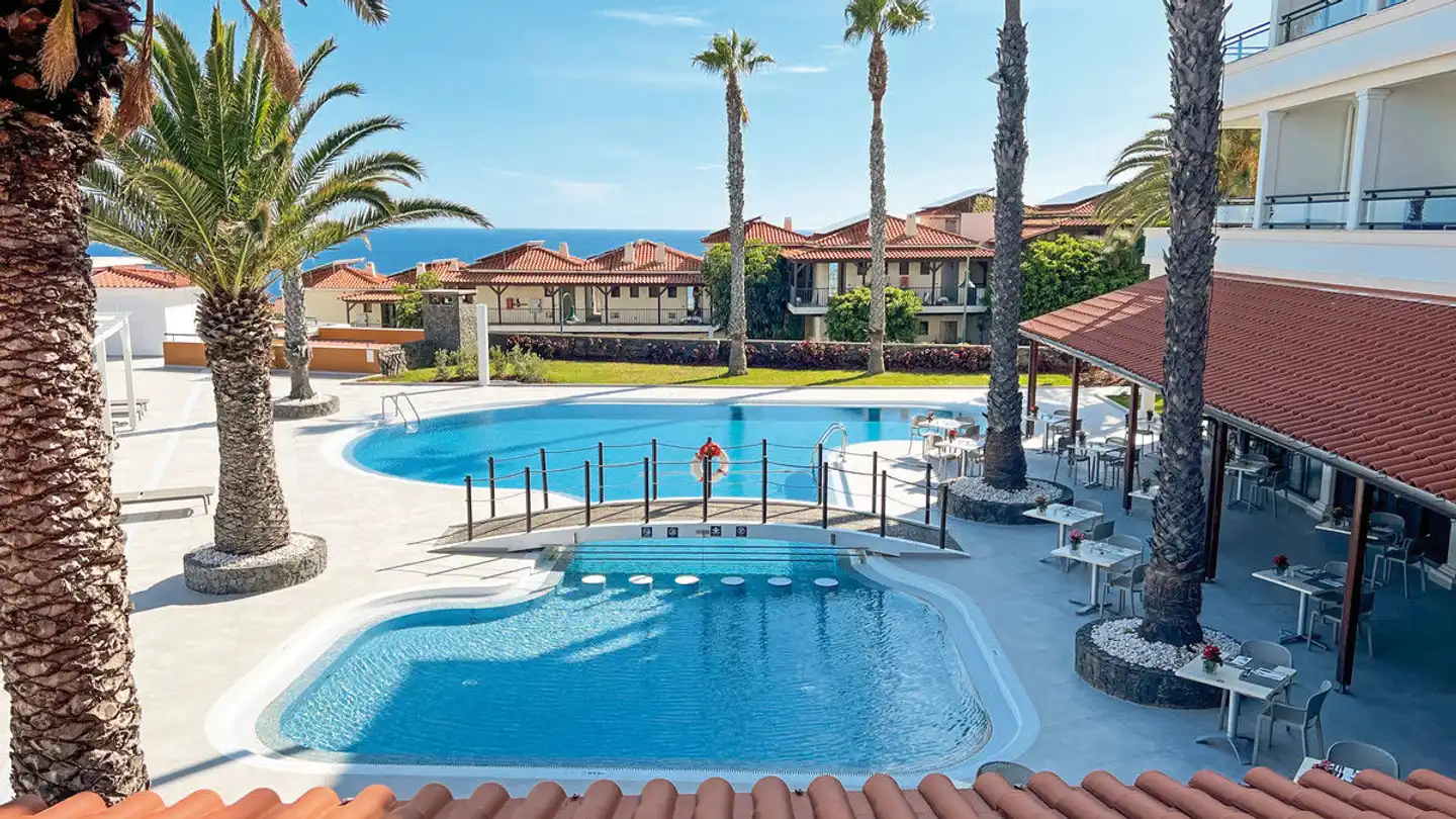 Sentido Galosol Pool