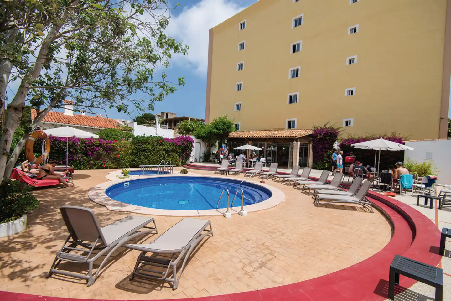 Bella Mar Pool