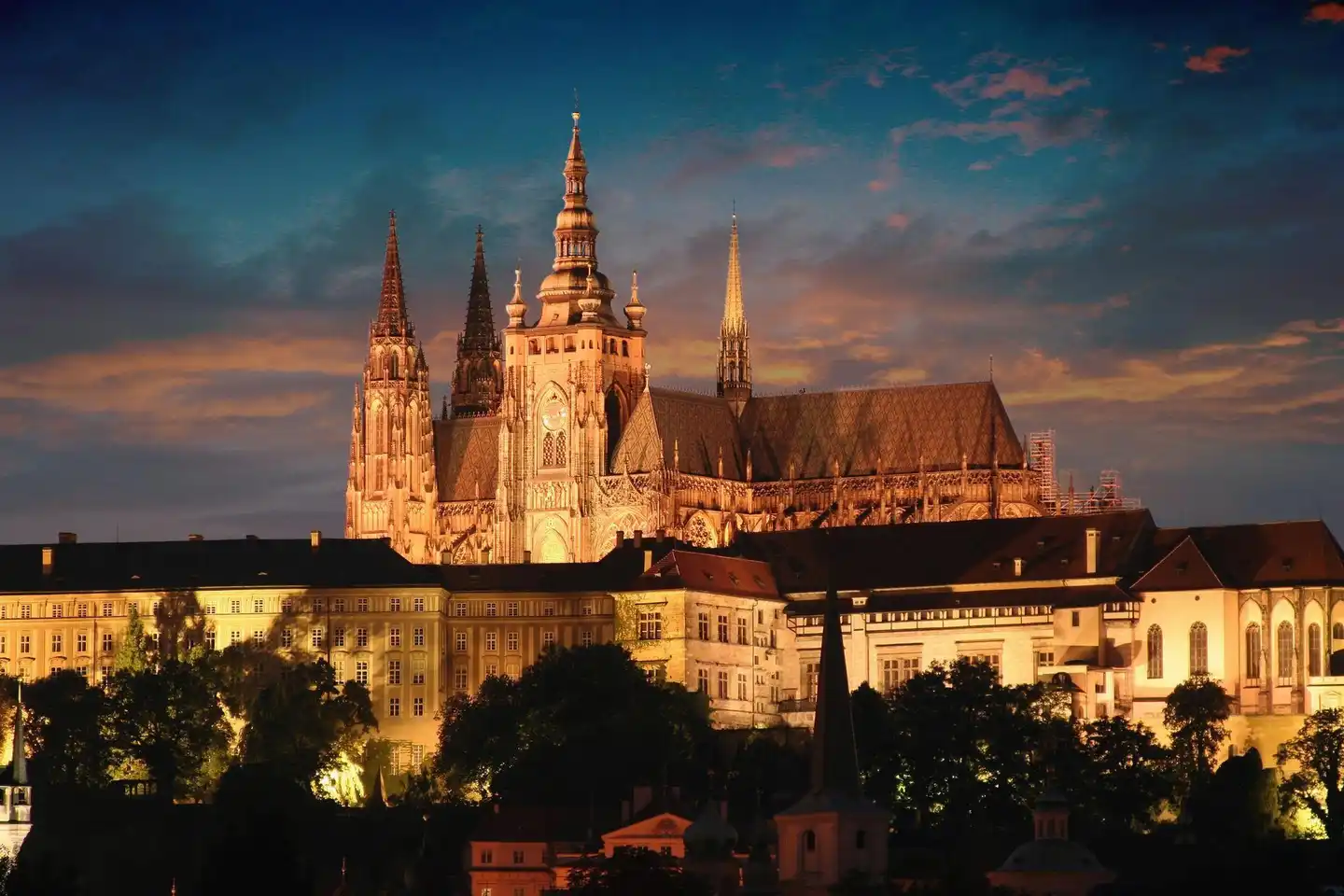 Grand Hotel Prague Towers Aussenansicht