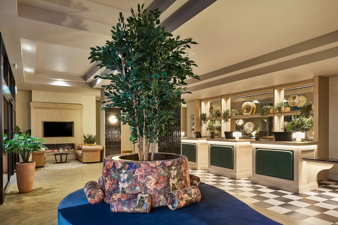 Jurys Inn Edinburgh Lobby