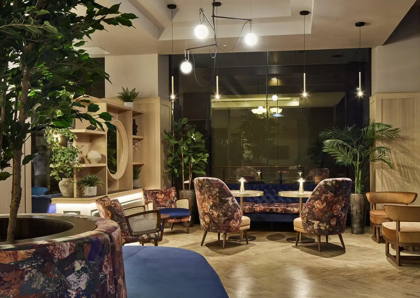Jurys Inn Edinburgh Lobby