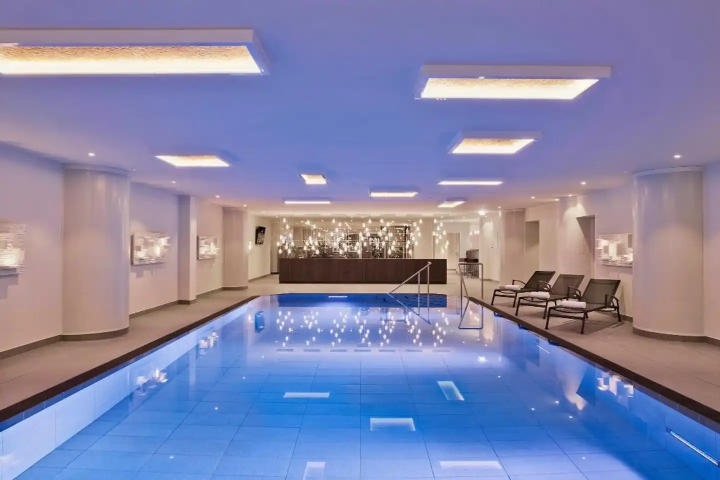 Vienna Marriott Hotel Hallenbad