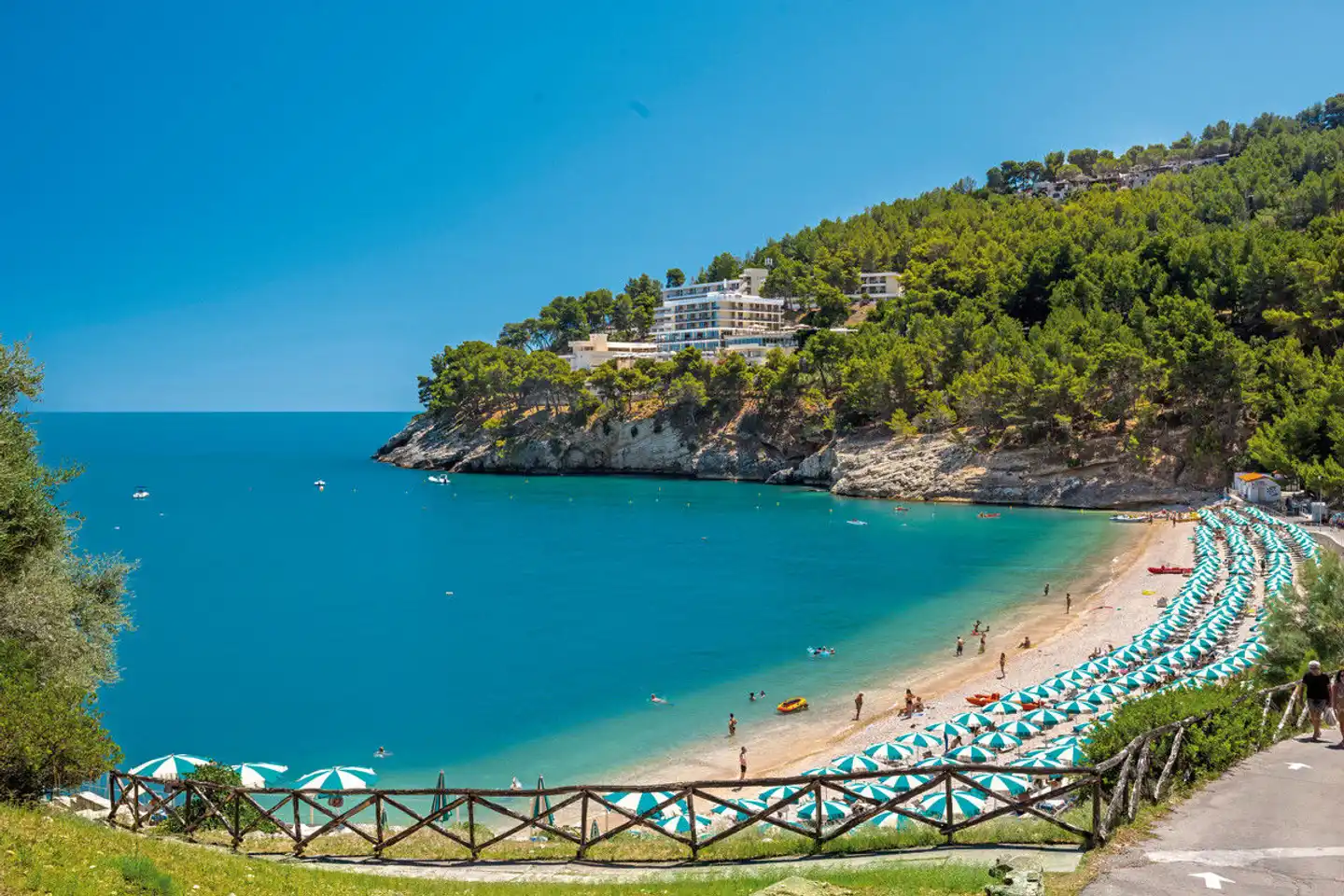 Pugnochiuso Resort - Hotel de Faro Strand