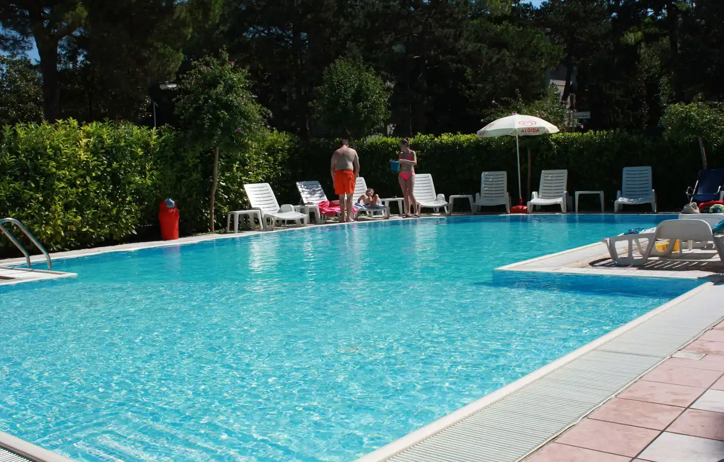Helvetia Pool