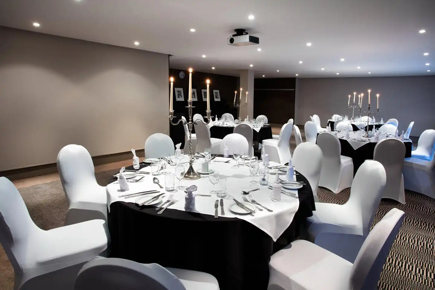 Crowne Plaza London Heathrow Restaurant