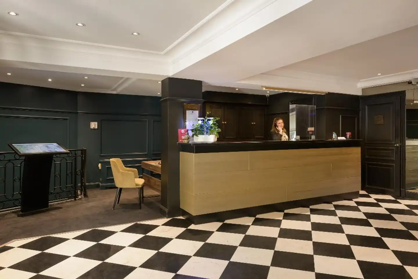 Le Royal Rive Gauche Lobby