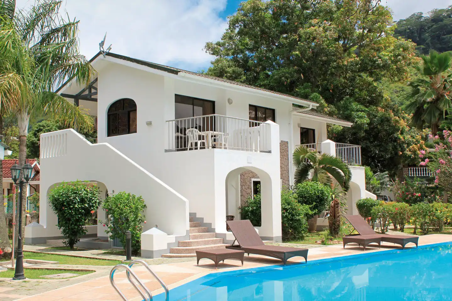 Sun Properties & Resort Aussenansicht