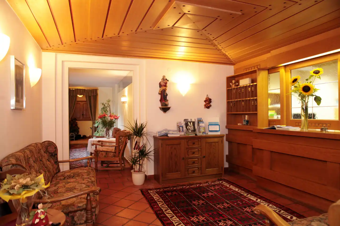 Bergheil Lobby