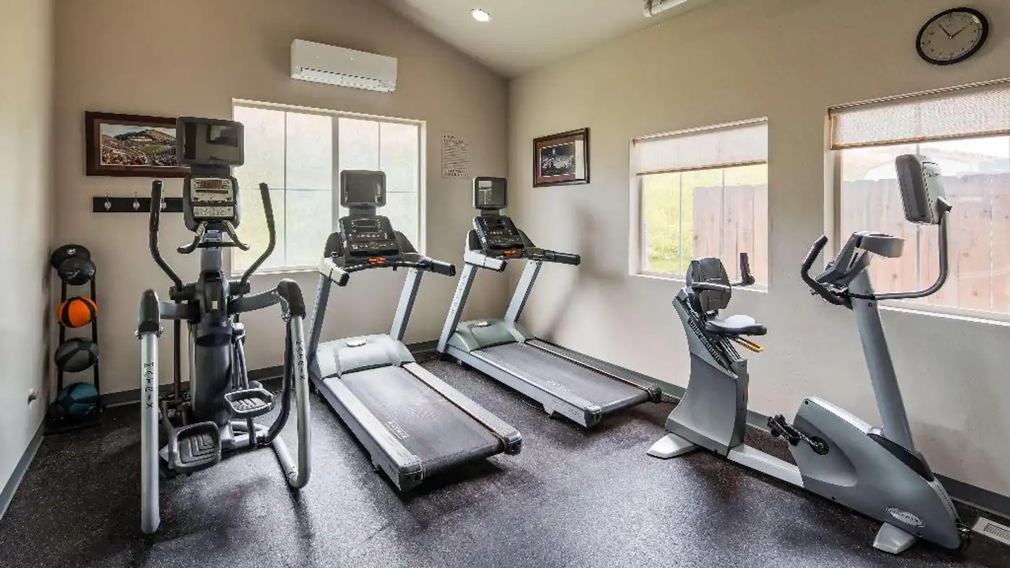 Best Western Plus Grant Creek Inn Sport und Entertainment