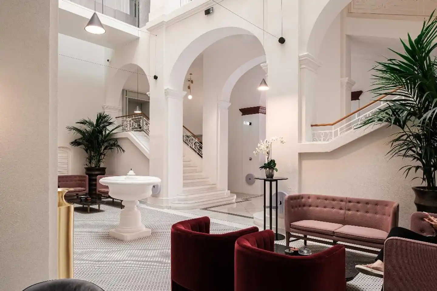 Rosselli Lobby