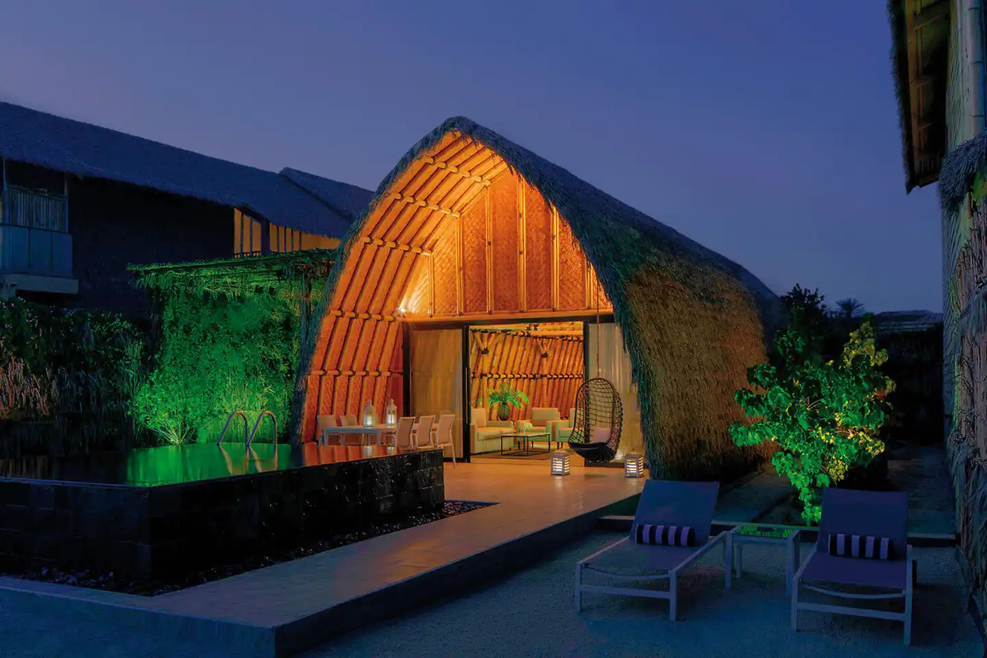 Anantara World Islands Dubai Resort Bar