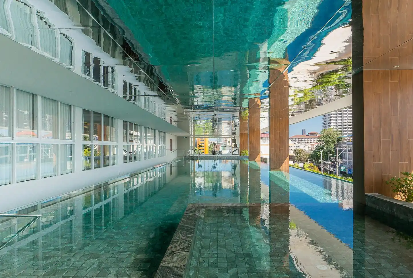 Shambhala Hotel Pattaya (SHA Plus+) Hallenbad