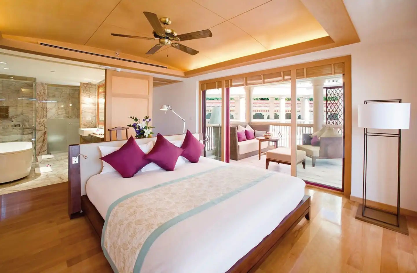 Centara Grand Beach Resort Phuket Wohnbeispiel
