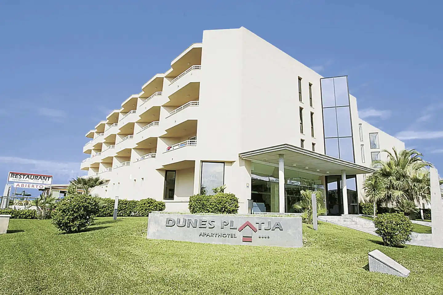 Dunes Platja Aussenansicht