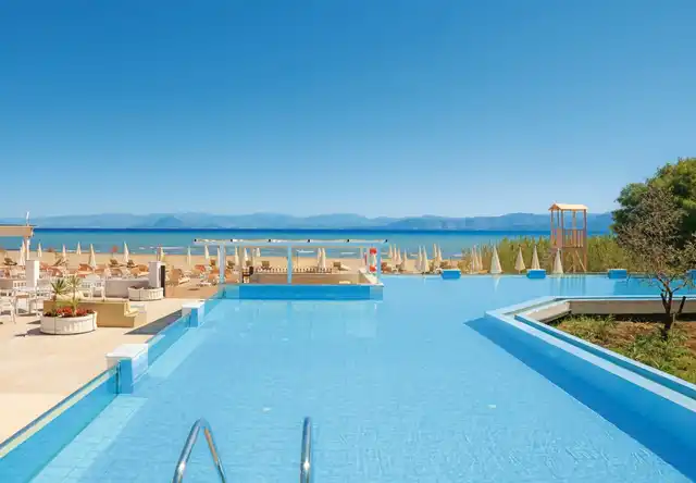 Cavomarina Beach Pool