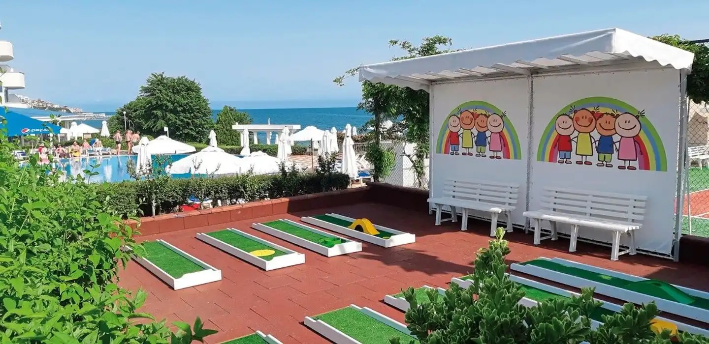Sineva Beach Sport und Entertainment