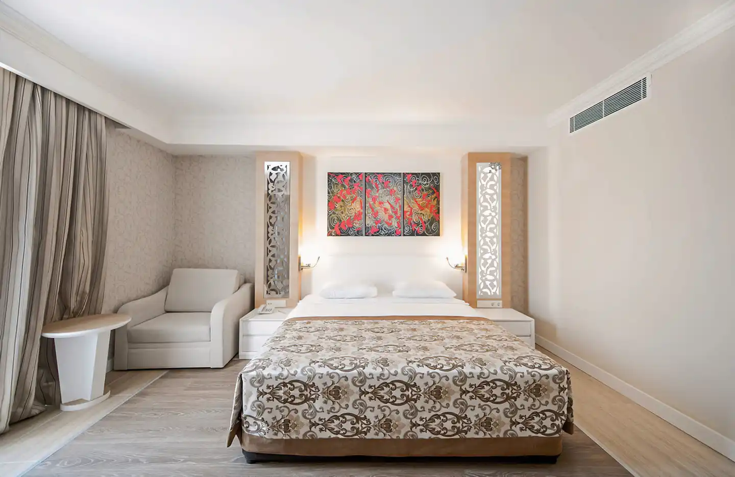 Crystal Sunset Luxury Resort & Spa Wohnbeispiel