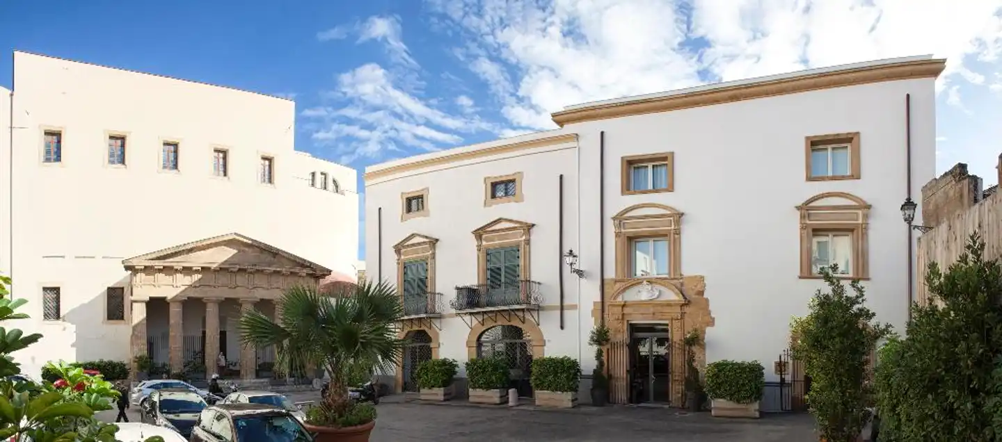 Palazzo Brunaccini Aussenansicht