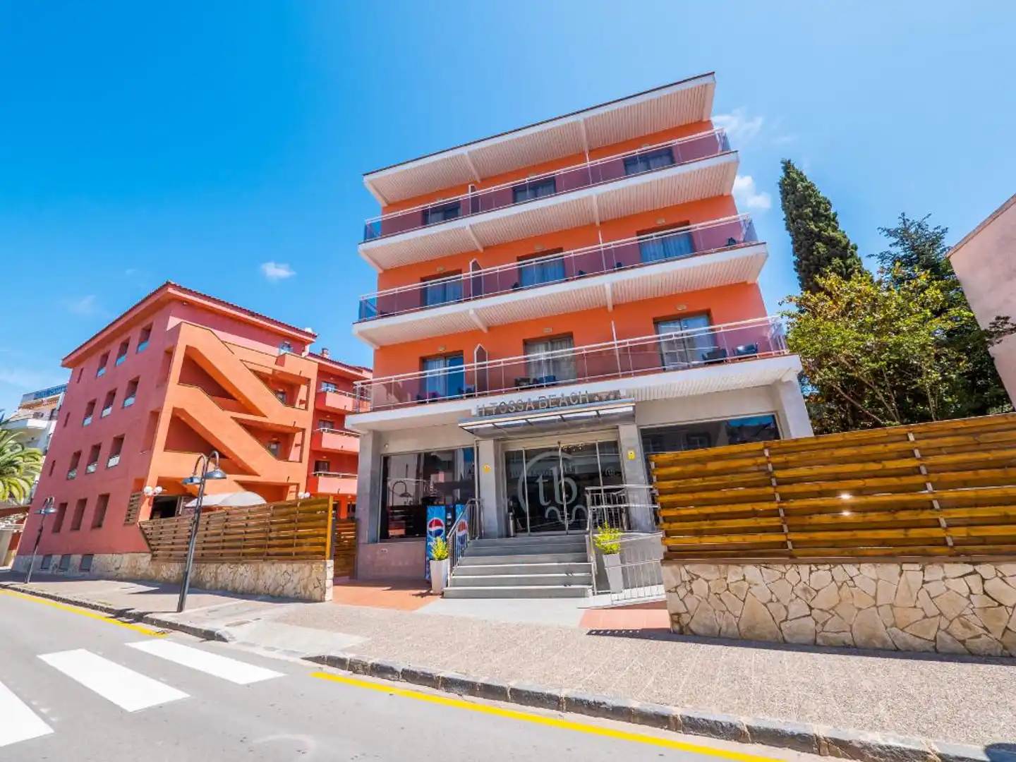Hotel Tossa Beach Center Aussenansicht
