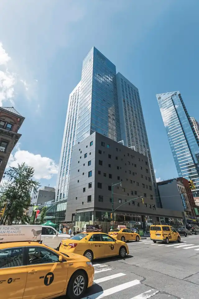 RIU Plaza New York Times Square Aussenansicht