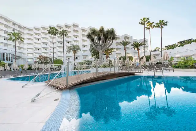 Spring Vulcano Pool