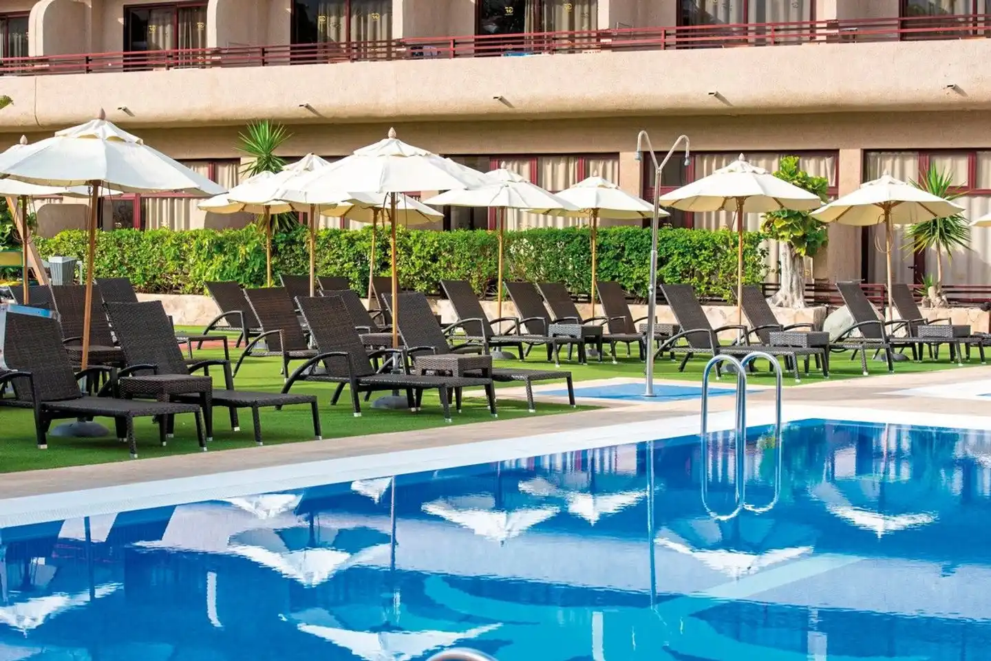 GF Fañabé Pool