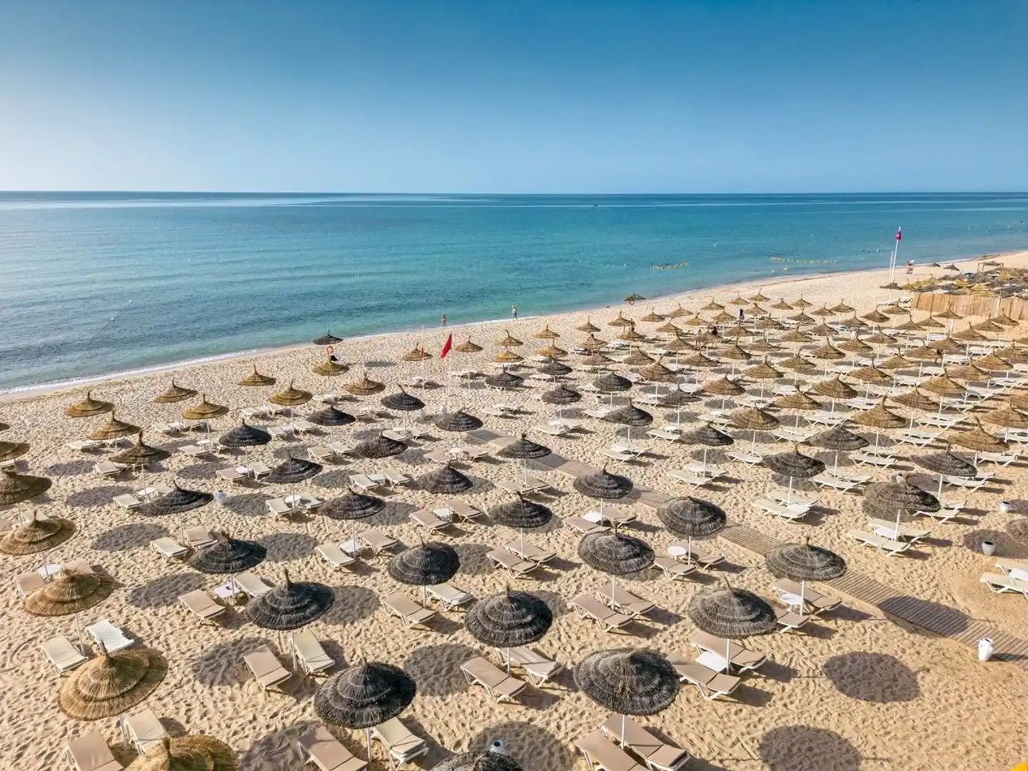 Nozha Beach & Spa Strand