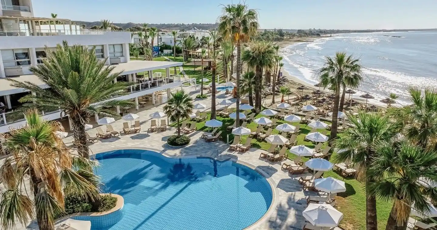 The Golden Bay Beach Pool