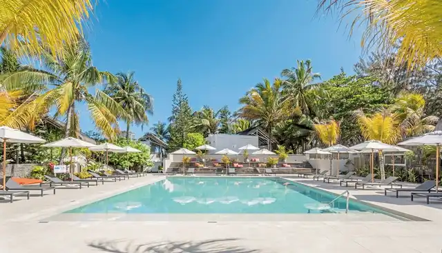 Sunrise Attitude Pool