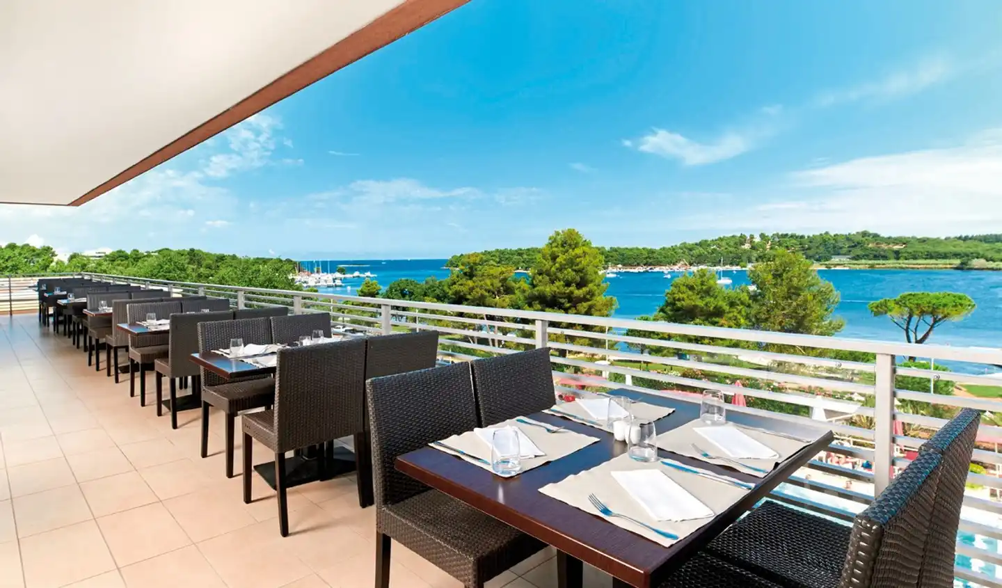 Molindrio Plava Laguna Restaurant