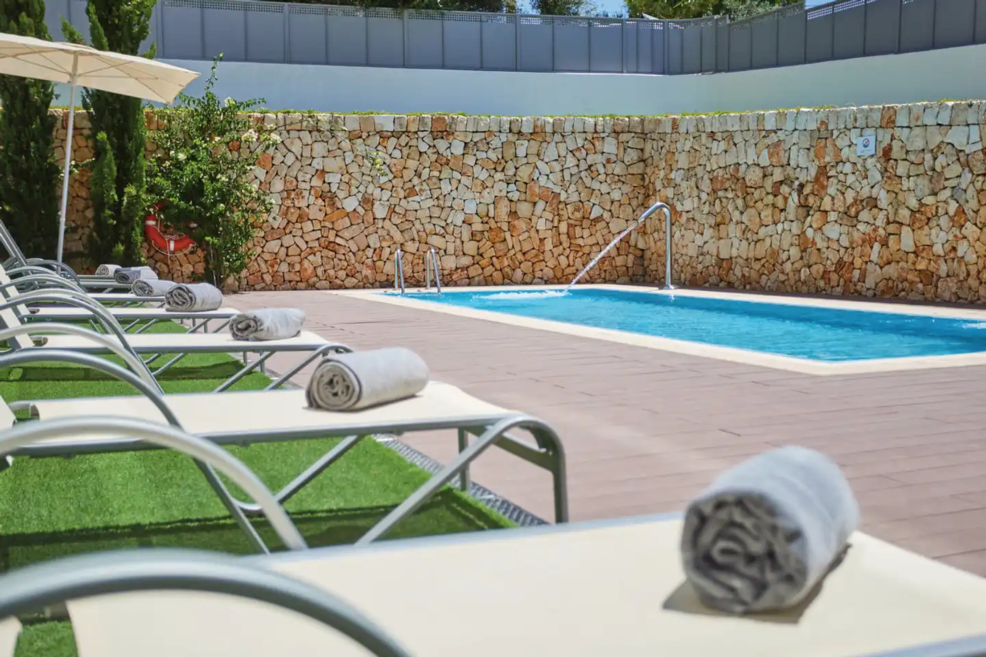 Monsuau Cala D'Or Boutique Sport und Entertainment