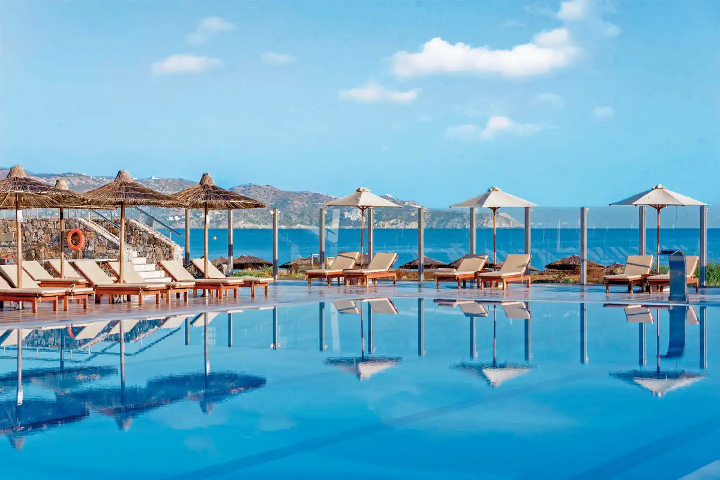 Creta Beach Pool