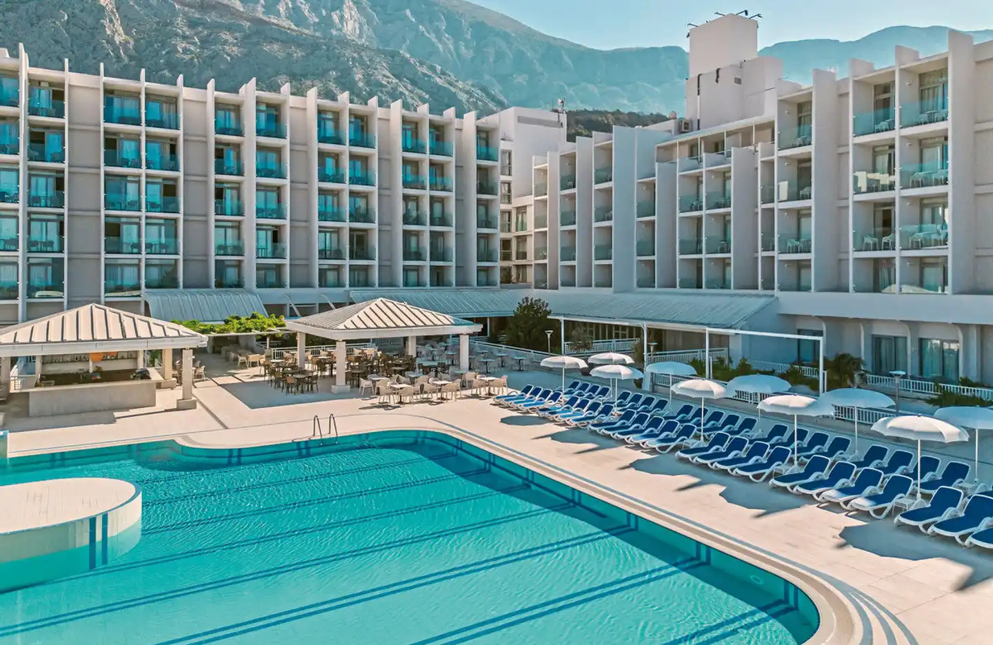 Bluesun Hotel Alga Aussenansicht