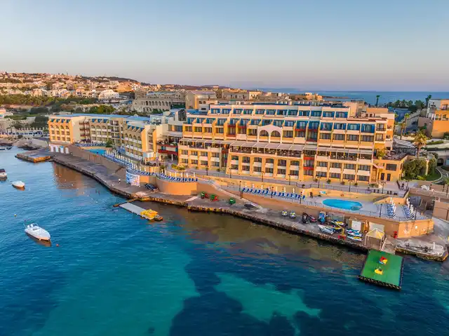 Verdi St. George's Bay Marina BEACH