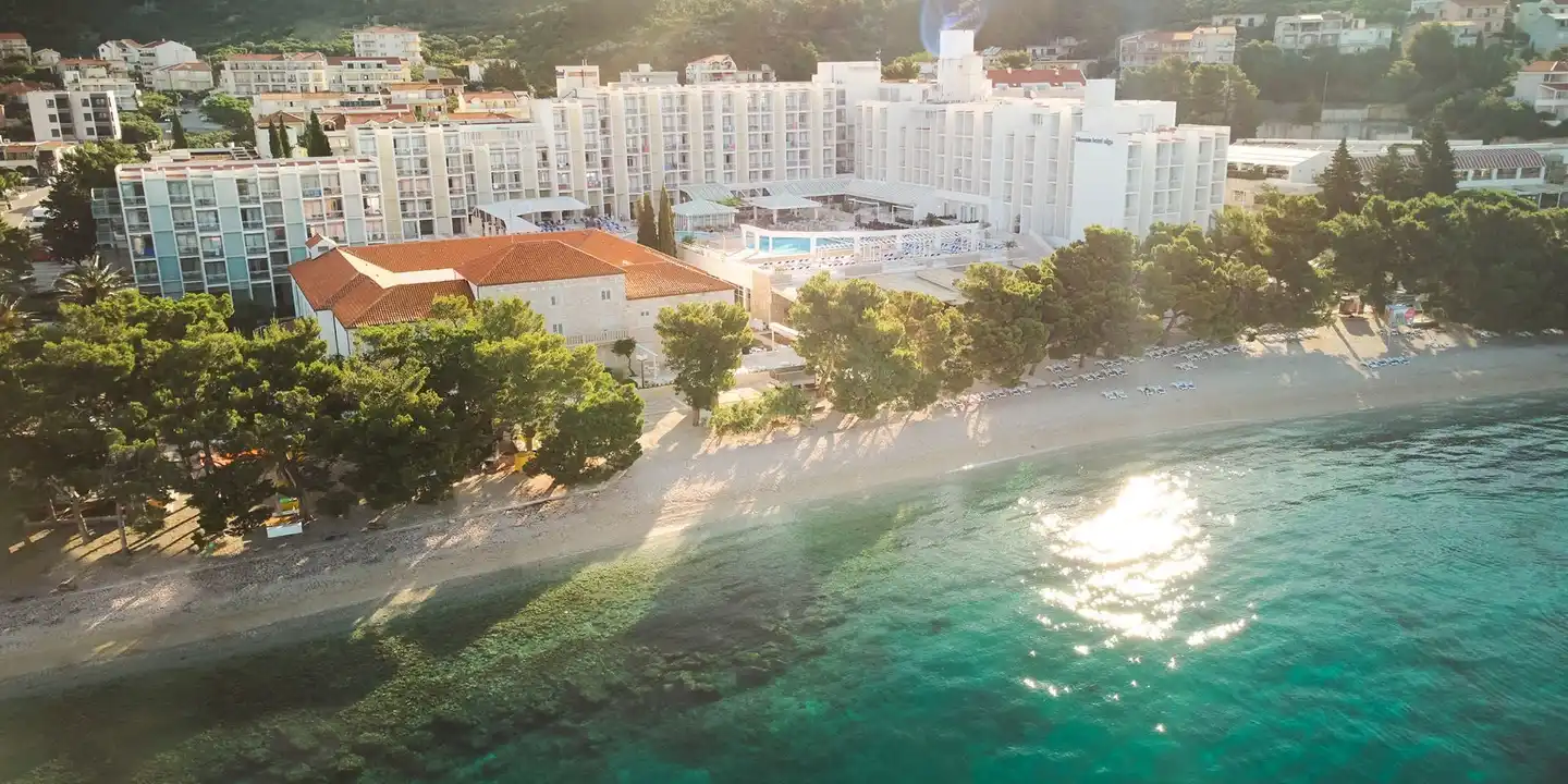 Bluesun Hotel Alga Aussenansicht