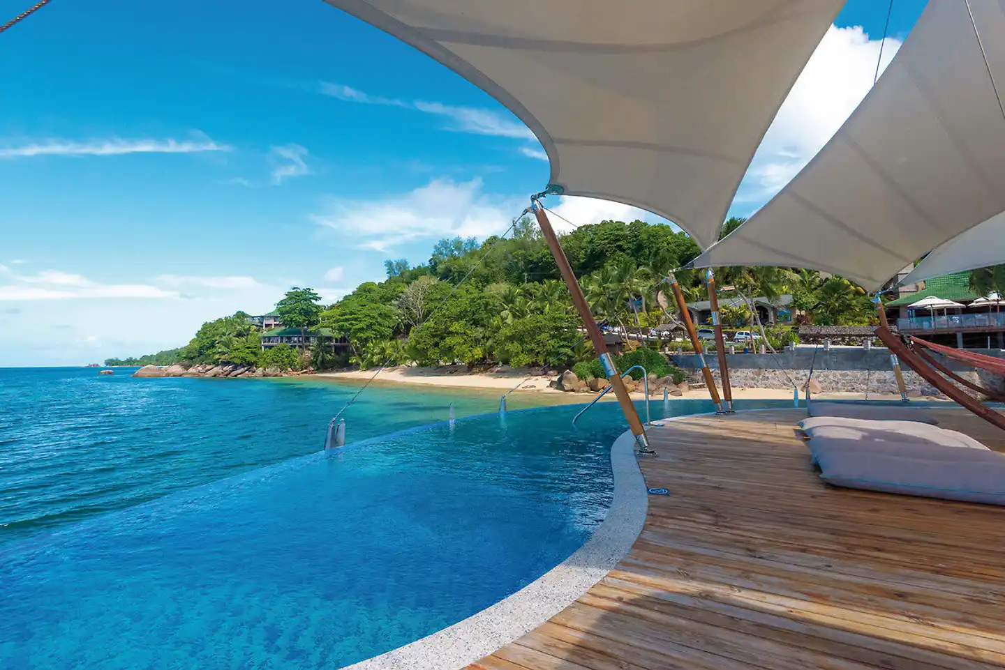 Coco de Mer & Black Parrot Suites Pool