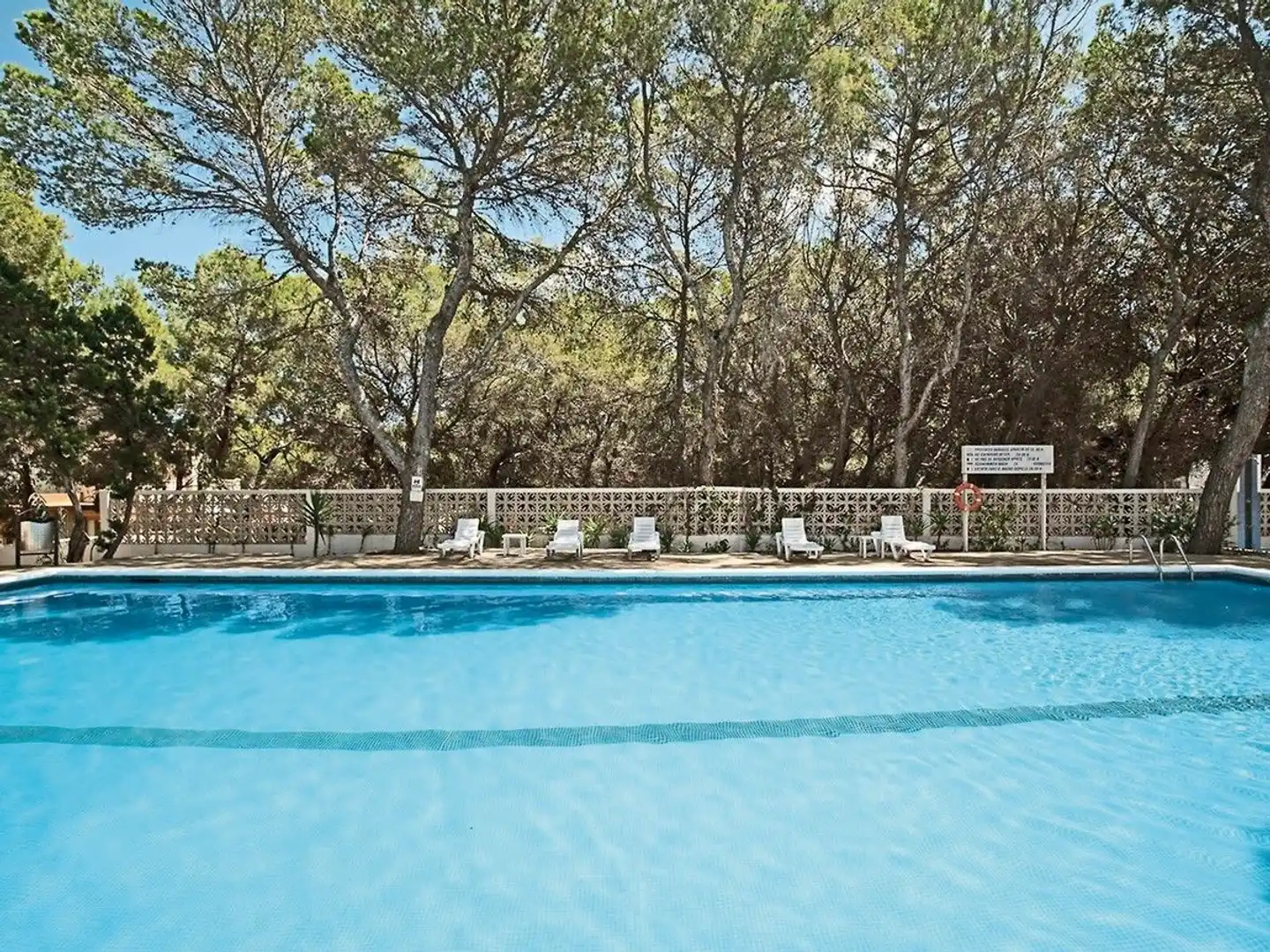 Es Pujols Appartements Pool