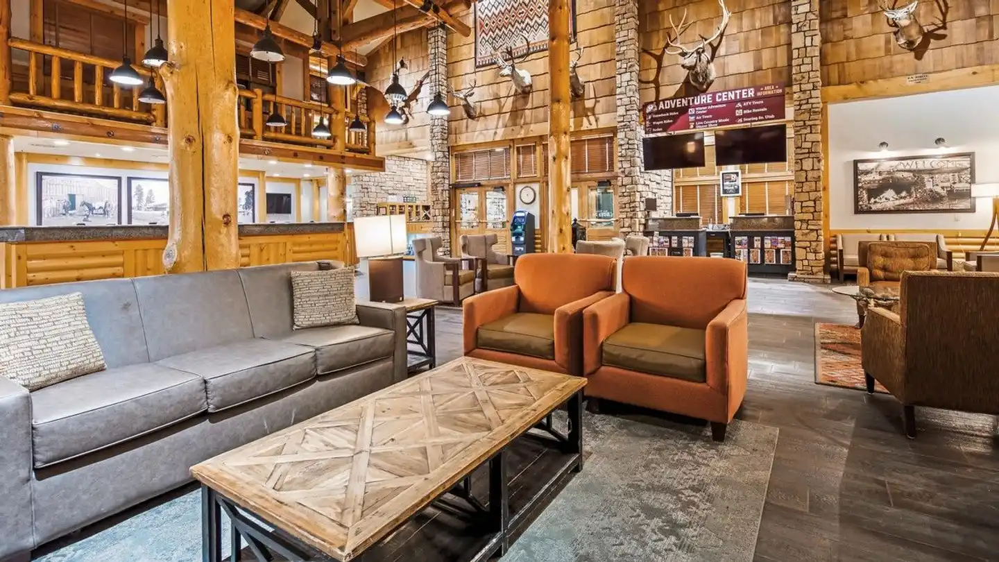 Best Western Plus Ruby's Inn Lobby