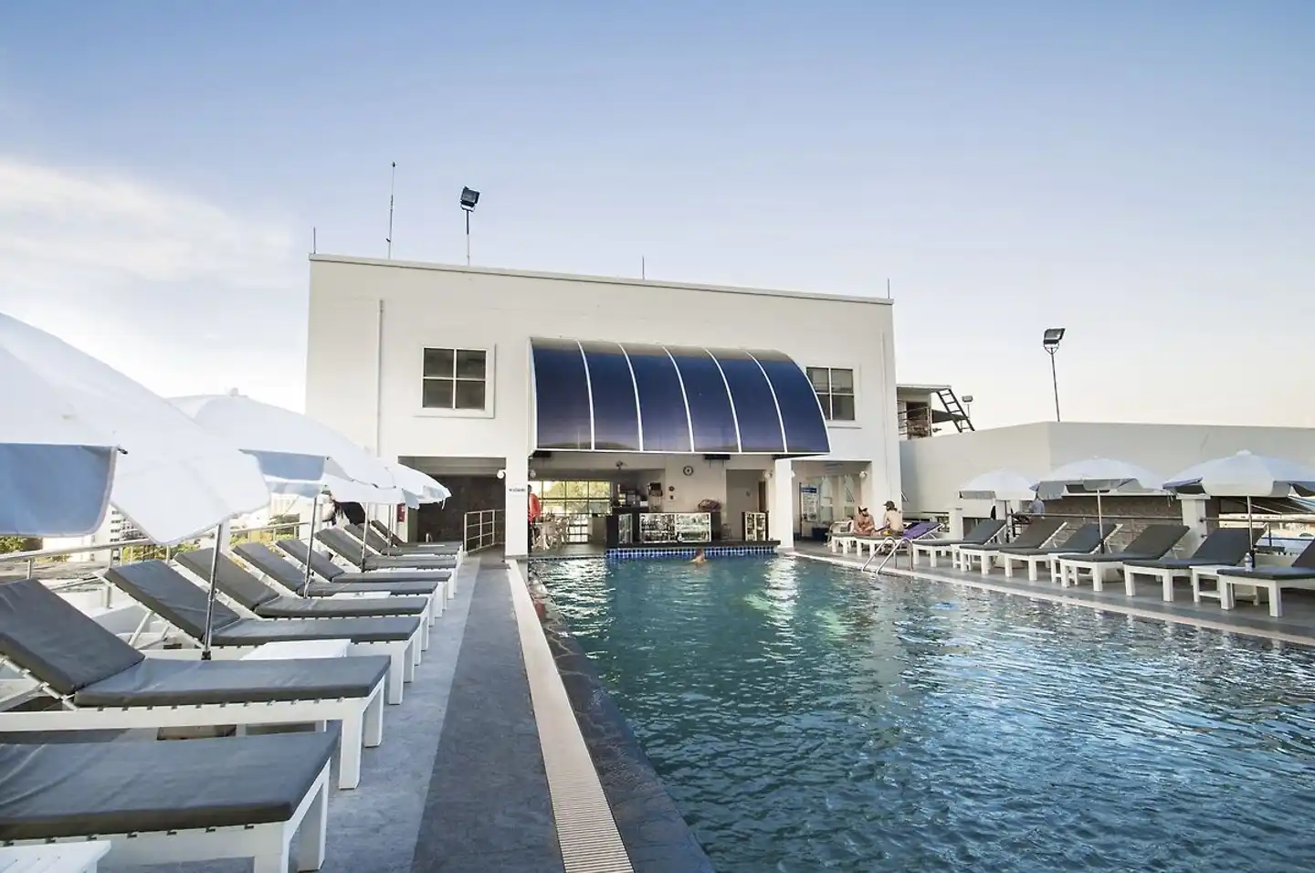 Flipper House Pool