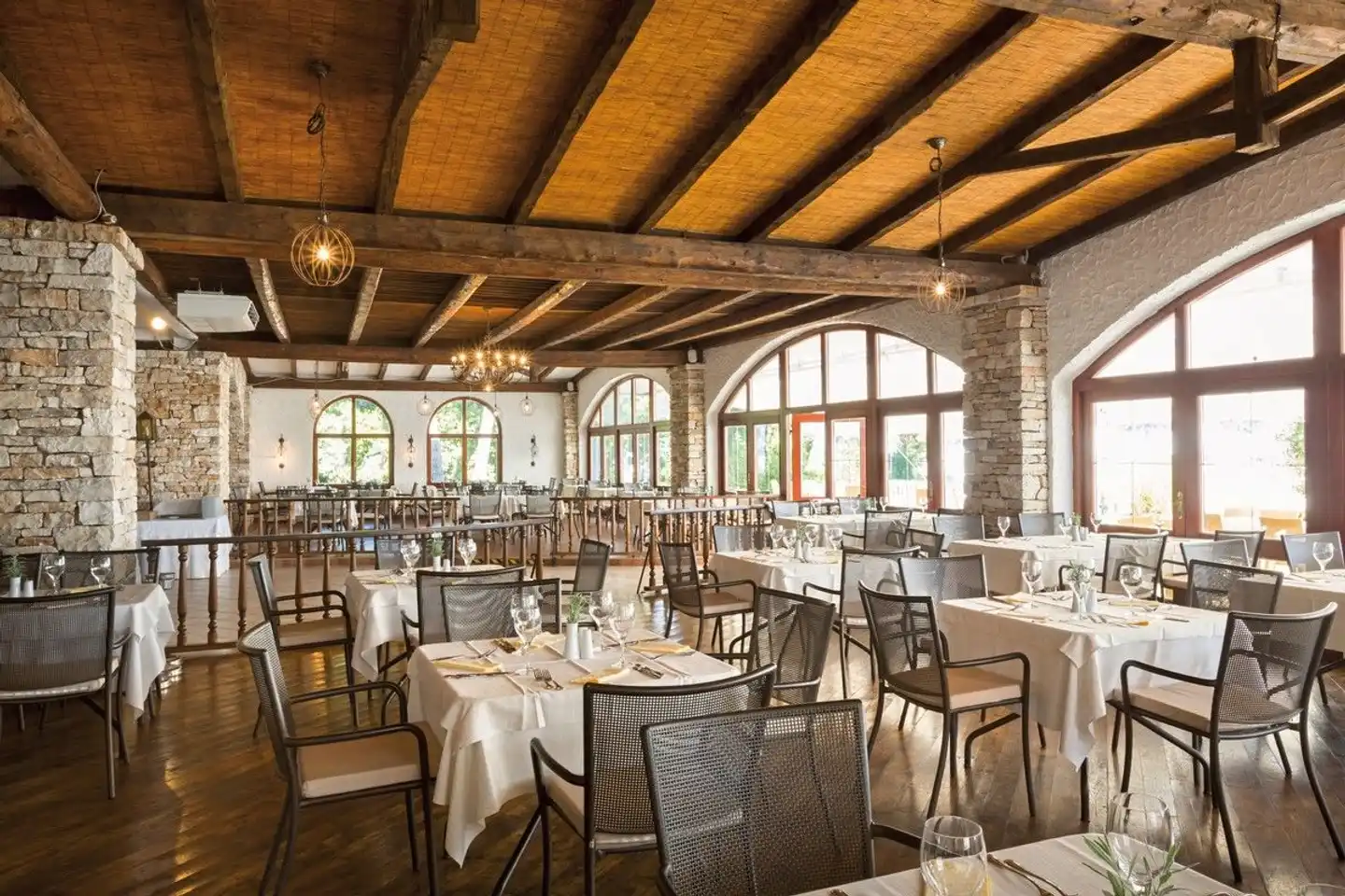 Island Hotel Katarina Restaurant