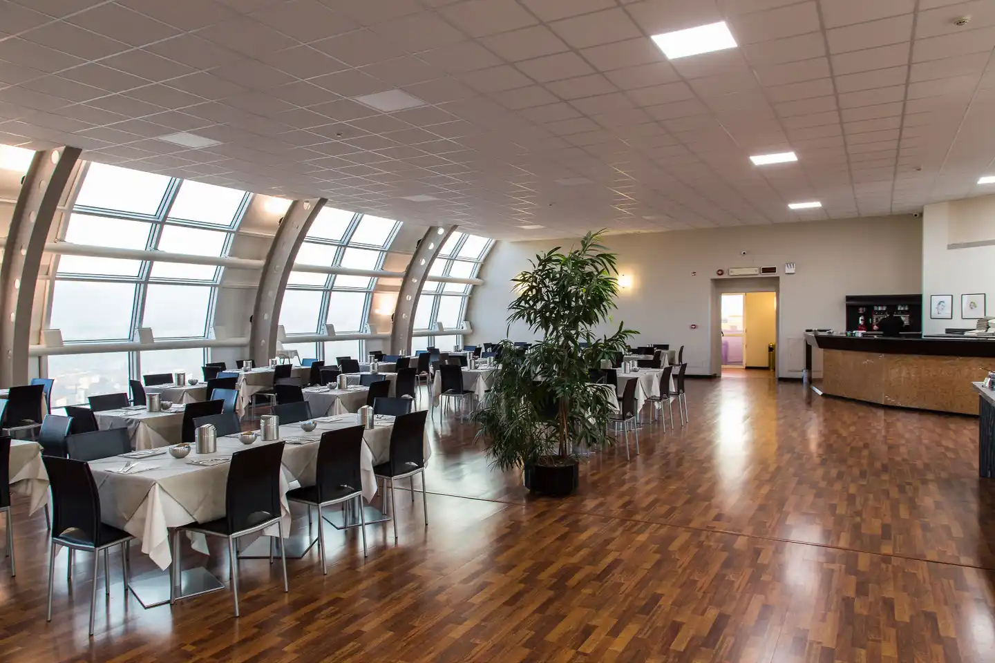 Montresor Hotel Tower Restaurant