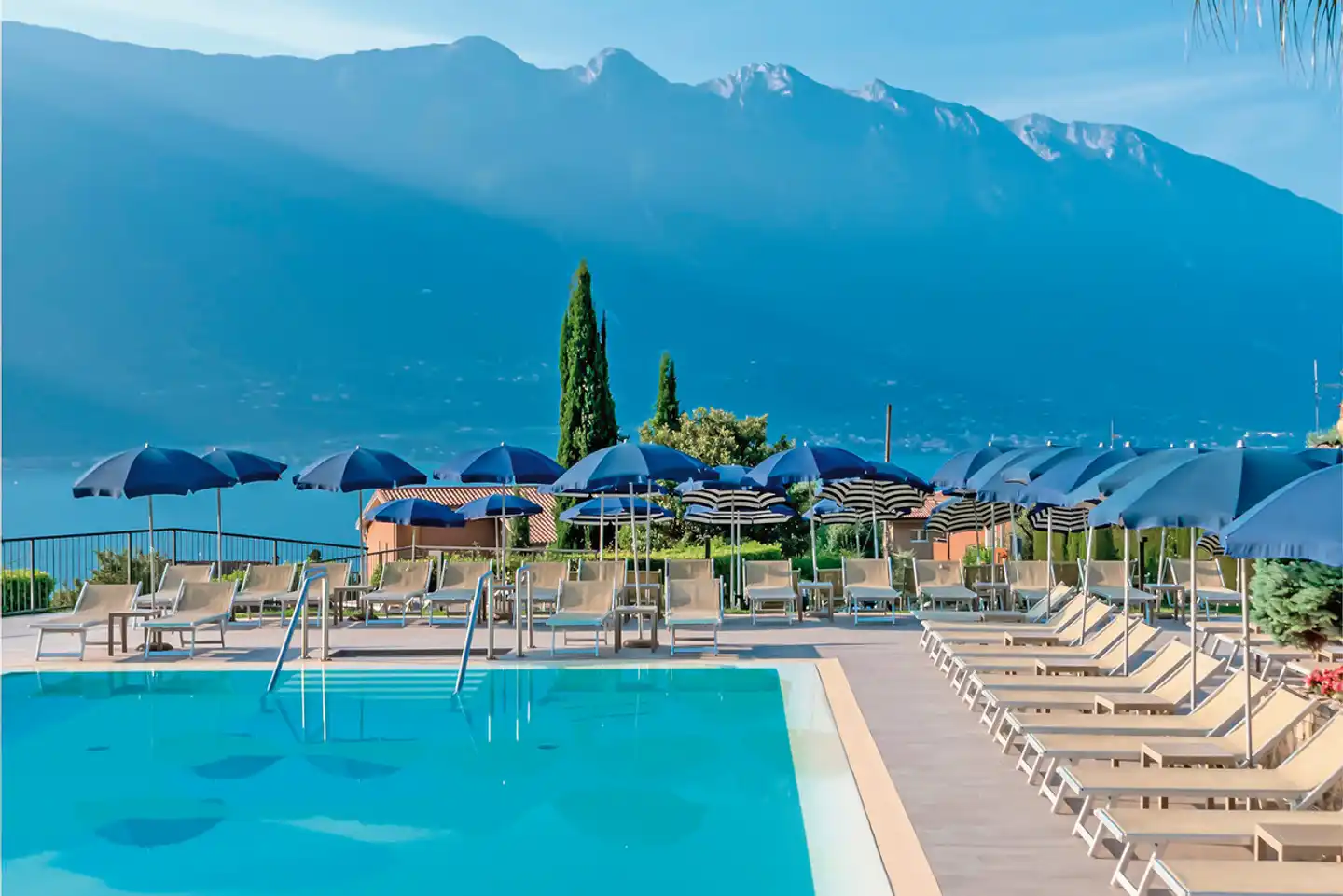Royal Village Pool
